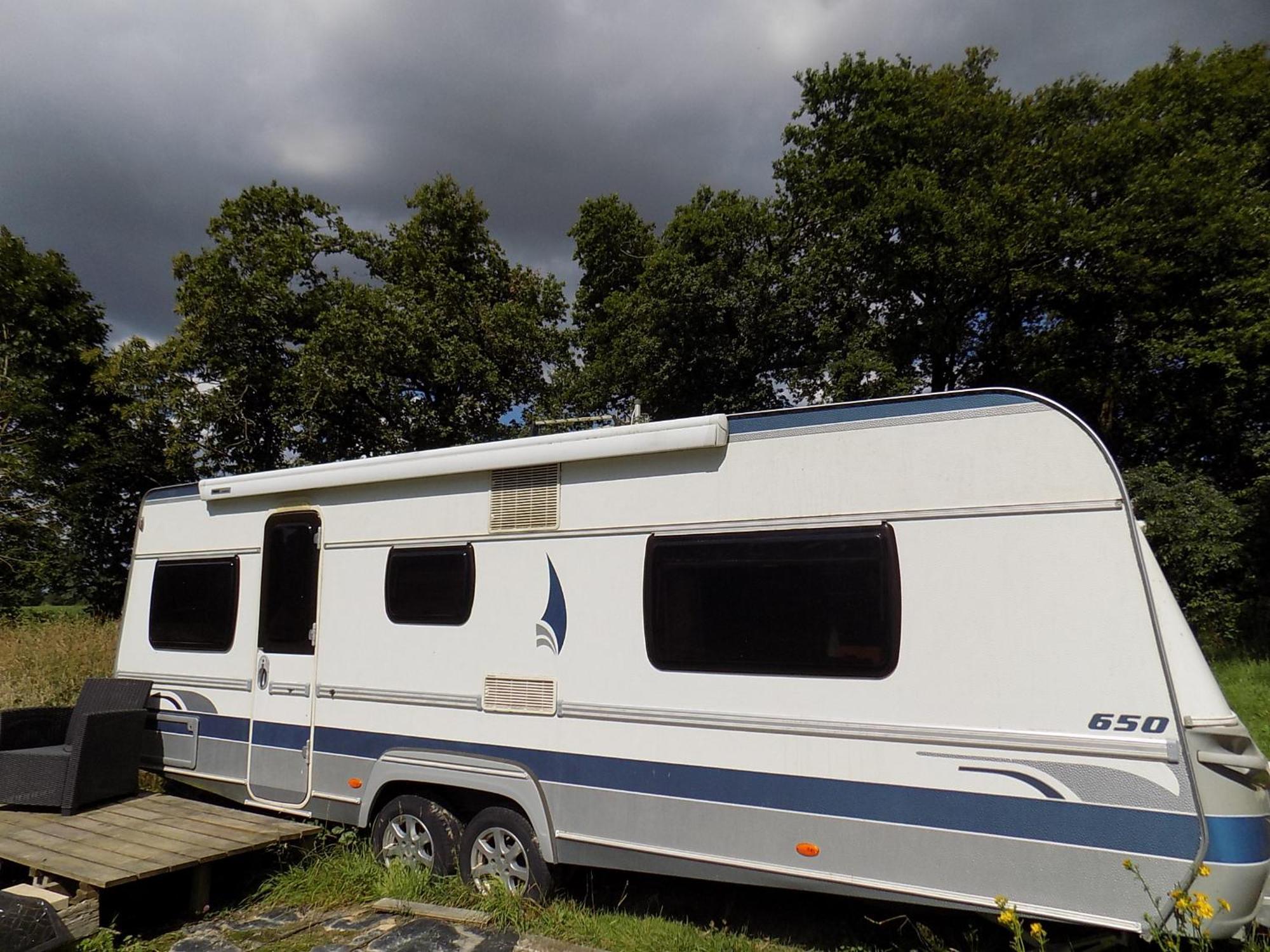 Caravan Du Loch Hotel Gael Exterior photo